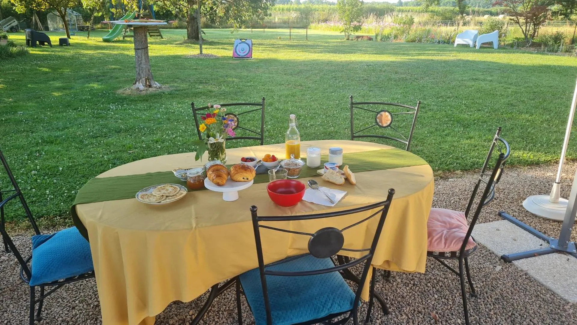 Bed and Breakfast Le Gaget Saint-Georges-de-Reneins 0*,  Francia